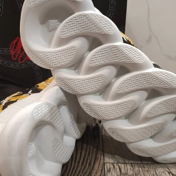 New Versace Chain Reaction Sneakers $550 Size 12